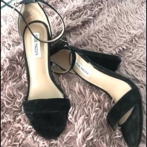 $80 Steve Madden heals